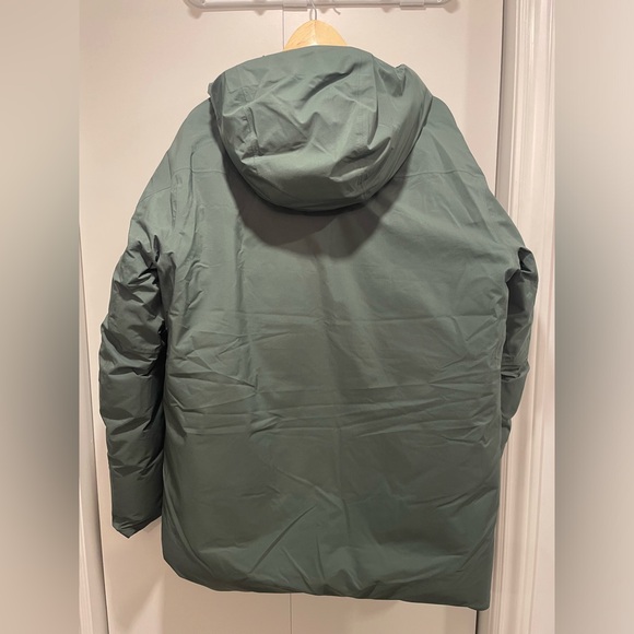 Lululemon Stretch-Seal down filled parka, men’s large, dark forest - Picture 2 of 5